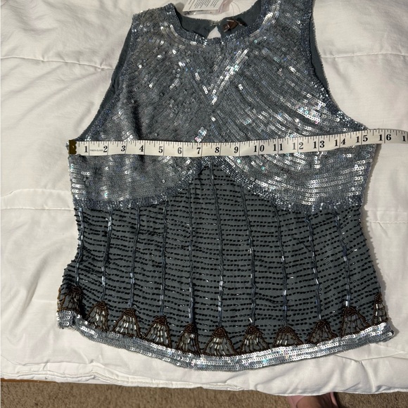Sequined beaded handsewn silk top - Picture 8 of 10
